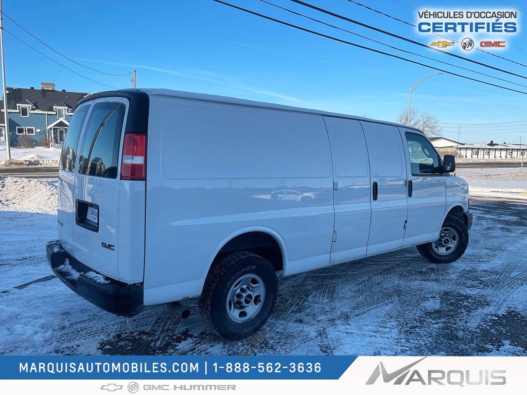 GMC Savana Cargo Van  2022 à Matane, Québec - 8 - w1024h768px