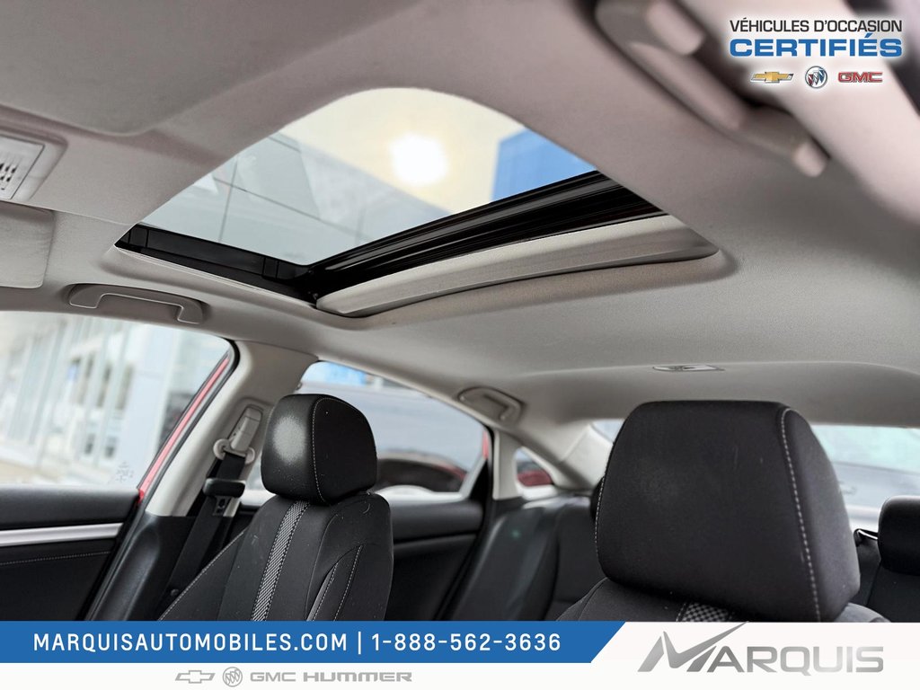 Honda Civic Sedan  2020 à Matane, Québec - 4 - w1024h768px