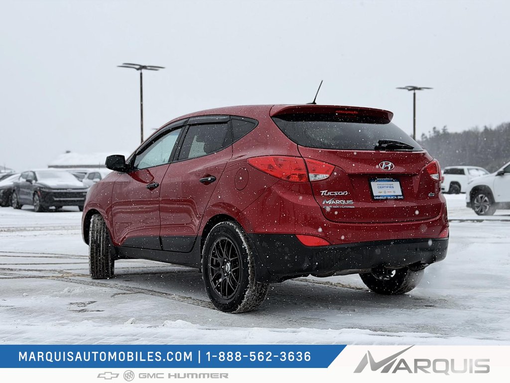 Hyundai Tucson  2015 à Matane, Québec - 3 - w1024h768px
