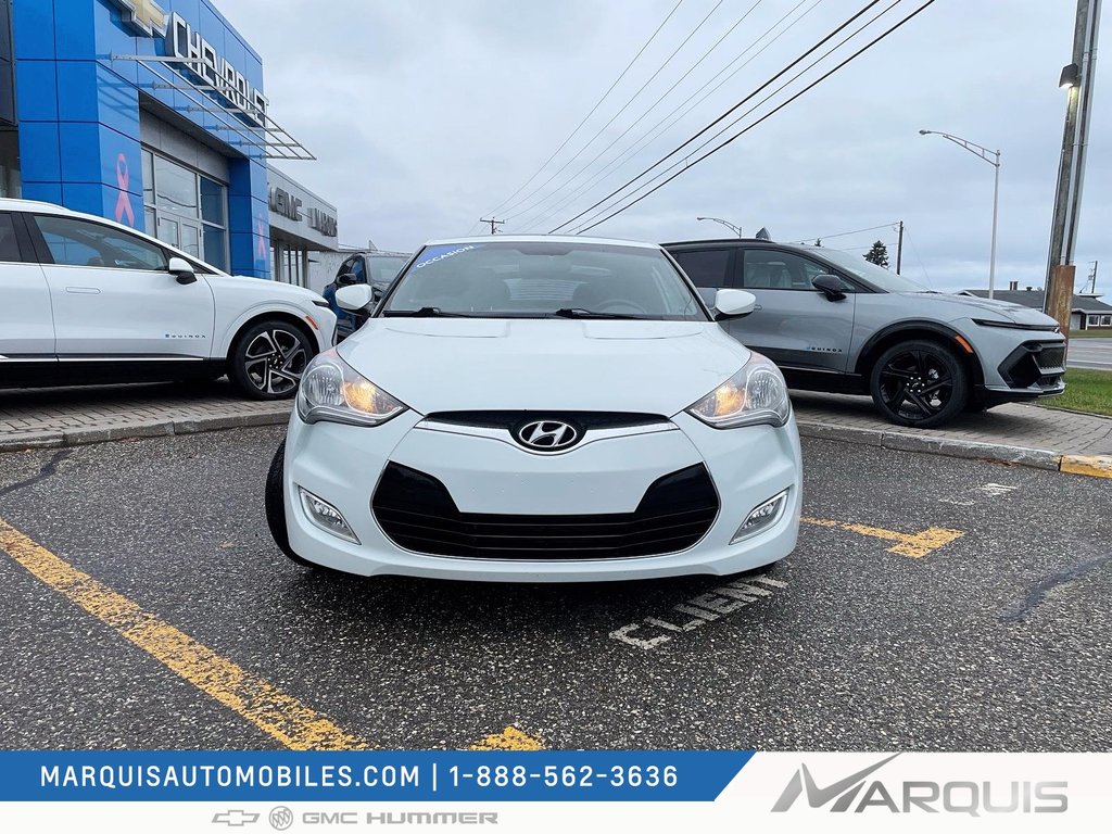 2013 Hyundai Veloster in Matane, Quebec - 3 - w1024h768px