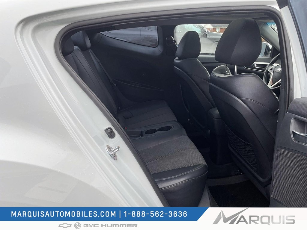 2013 Hyundai Veloster in Matane, Quebec - 20 - w1024h768px