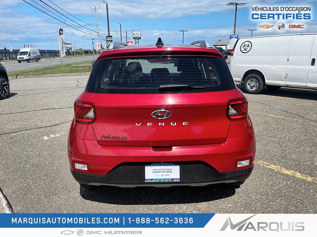 Hyundai Venue  2020 à Matane, Québec - 4 - w1024h768px