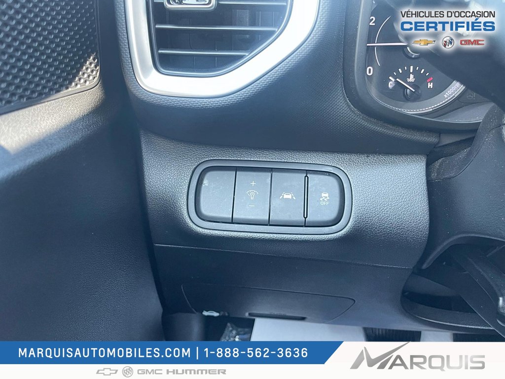 Hyundai Venue  2020 à Matane, Québec - 7 - w1024h768px