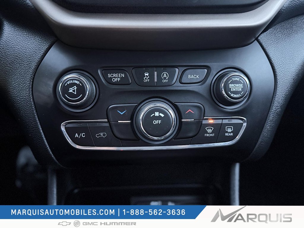 2016 Jeep Cherokee in Matane, Quebec - 11 - w1024h768px