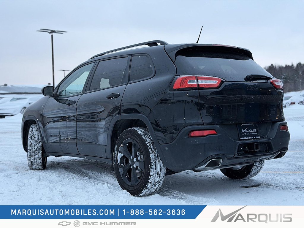 2016 Jeep Cherokee in Matane, Quebec - 3 - w1024h768px