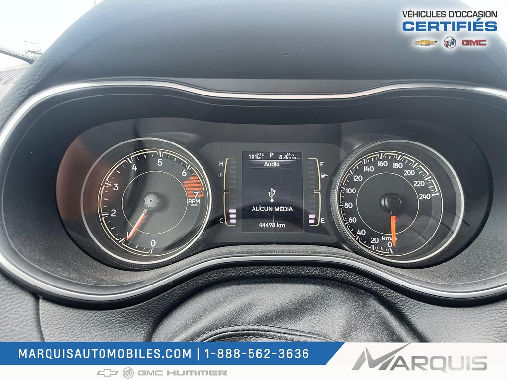 2022 Jeep Cherokee in Matane, Quebec - 7 - w1024h768px