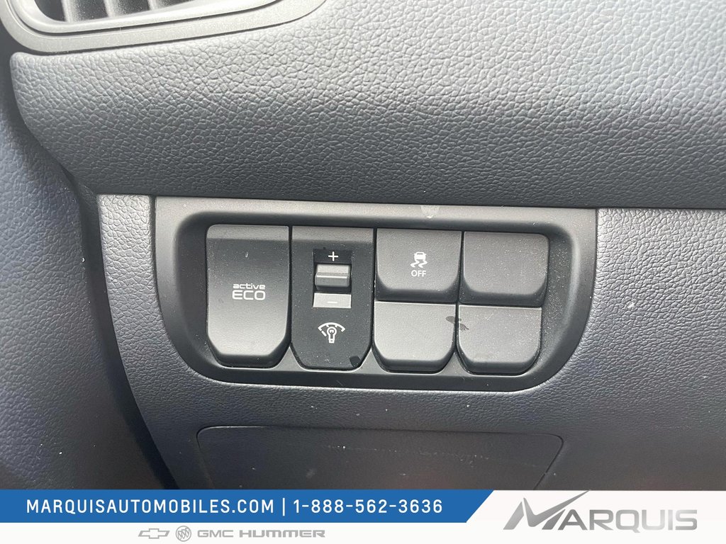 2014 Kia Rio in Matane, Quebec - 8 - w1024h768px
