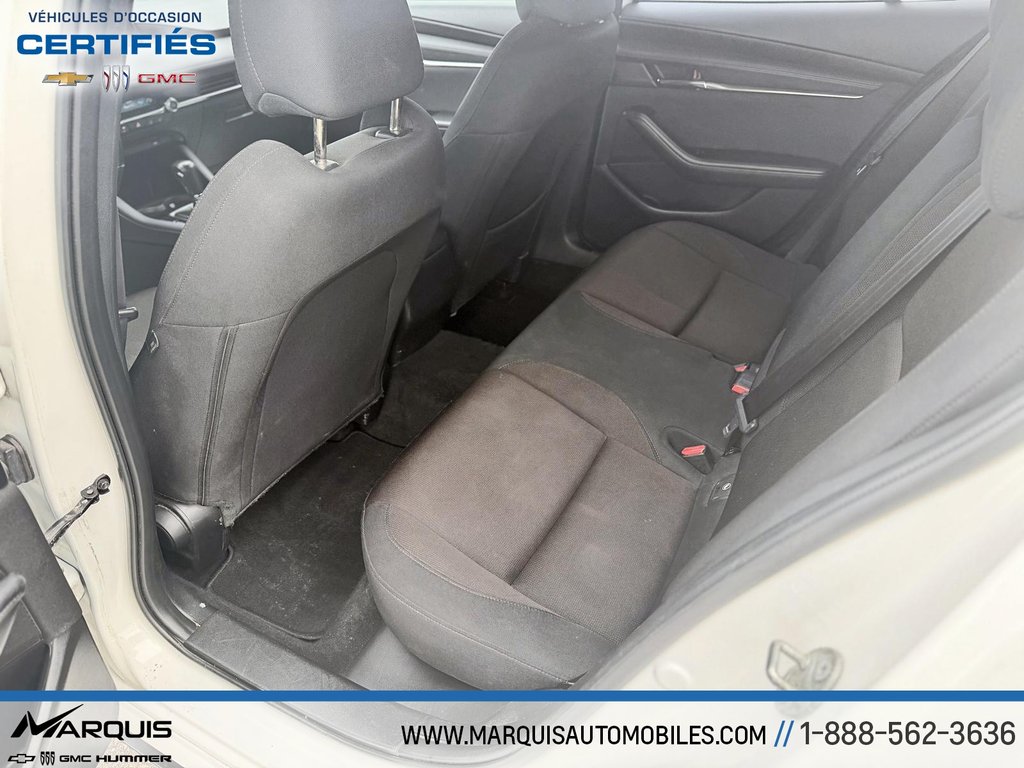 2019 Mazda 3 in Matane, Quebec - 12 - w1024h768px