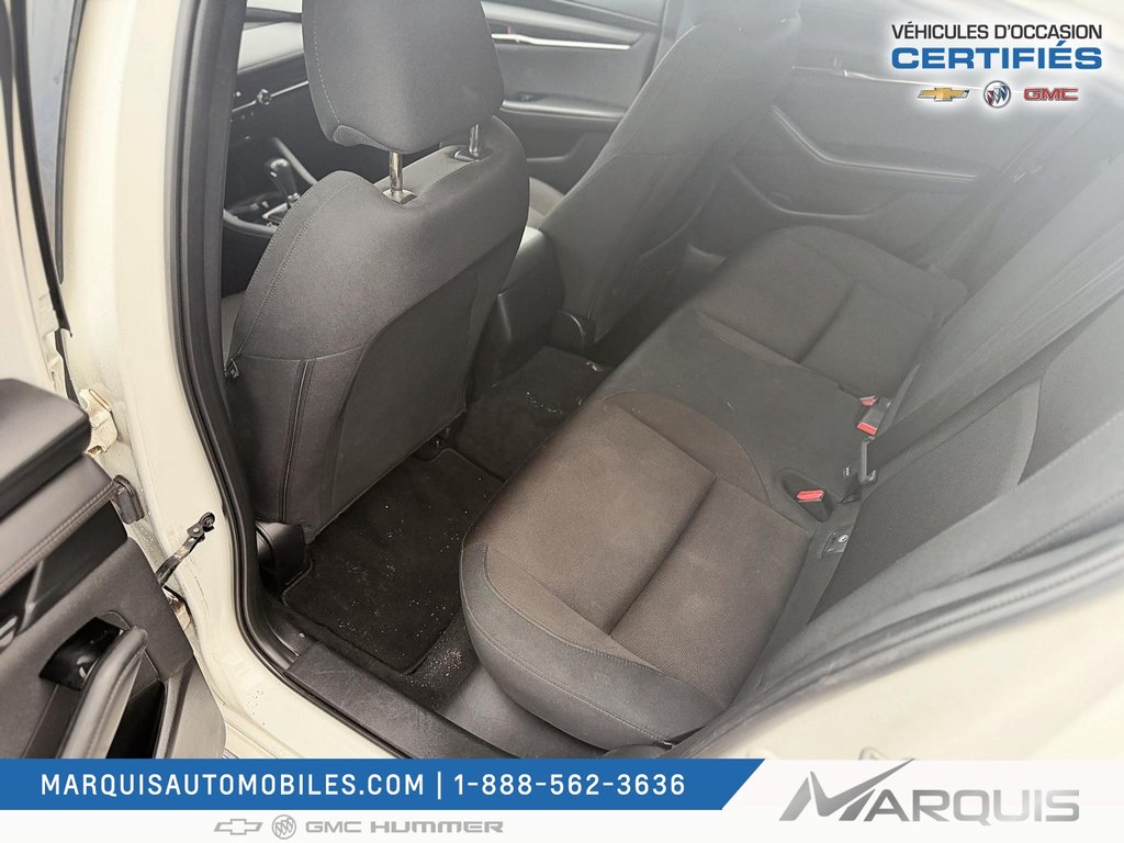 2019 Mazda 3 in Matane, Quebec - 16 - w1024h768px