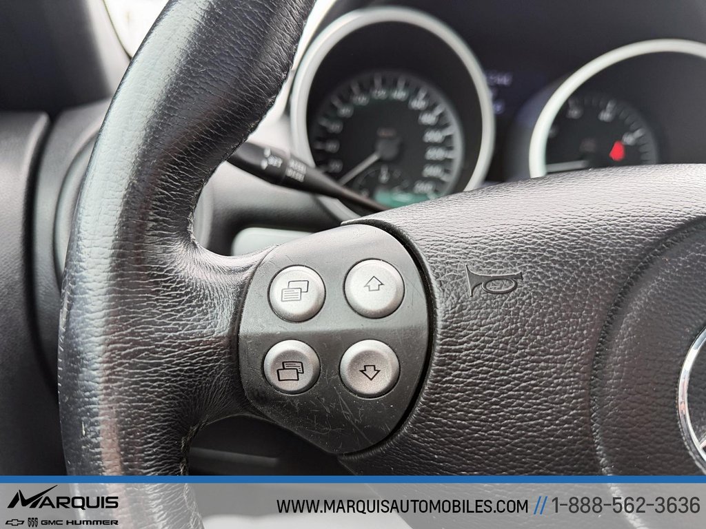 2006 Mercedes-Benz SLK-Class in Matane, Quebec - 11 - w1024h768px