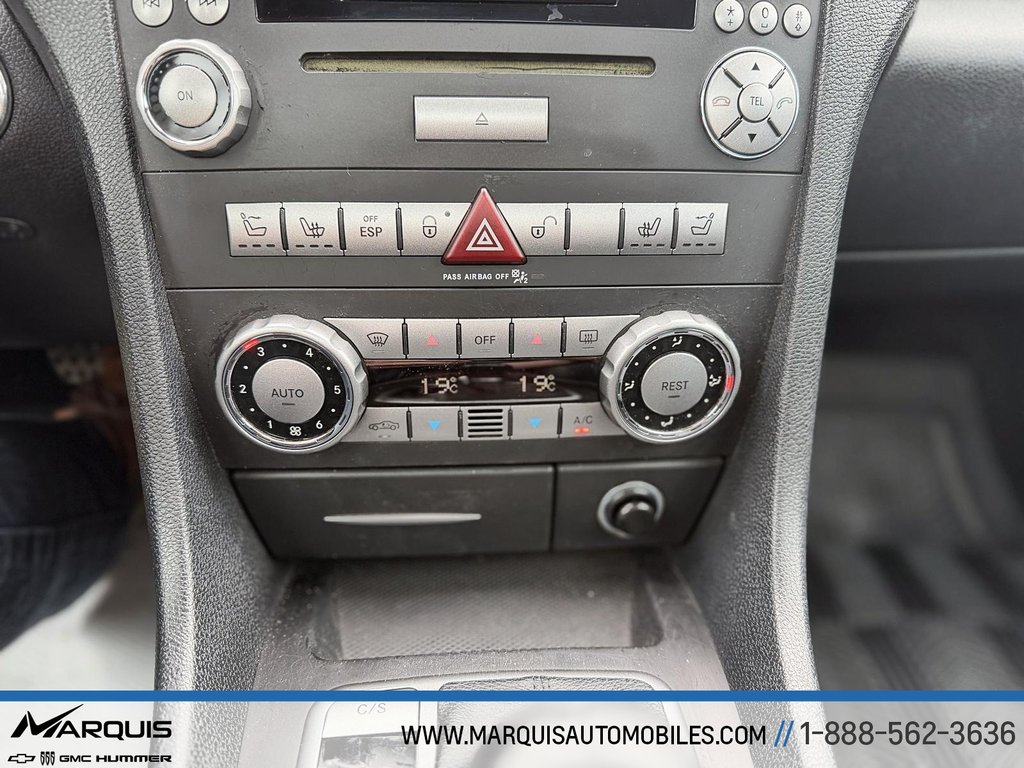 2006 Mercedes-Benz SLK-Class in Matane, Quebec - 14 - w1024h768px