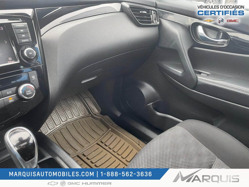 Nissan Qashqai  2021 à Matane, Québec - 15 - w1024h768px