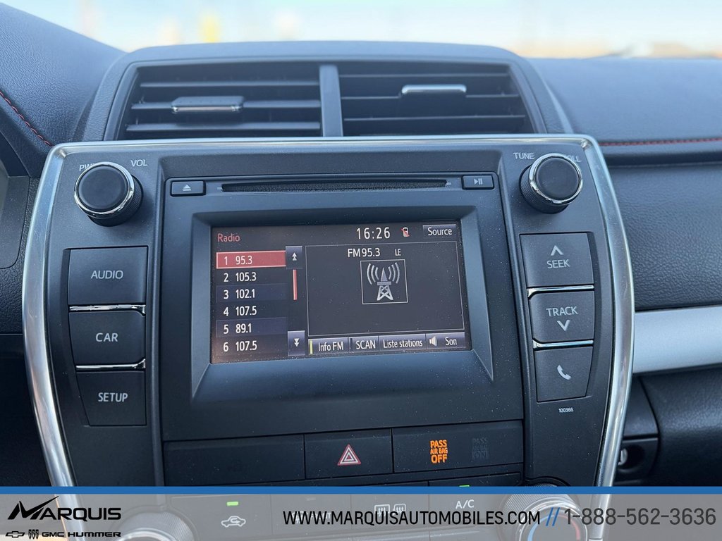 2015 Toyota Camry in Matane, Quebec - 10 - w1024h768px