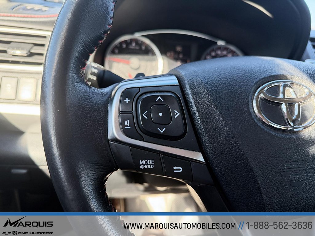 2015 Toyota Camry in Matane, Quebec - 7 - w1024h768px