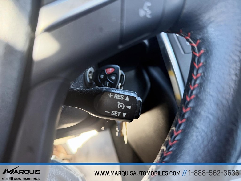 2015 Toyota Camry in Matane, Quebec - 9 - w1024h768px