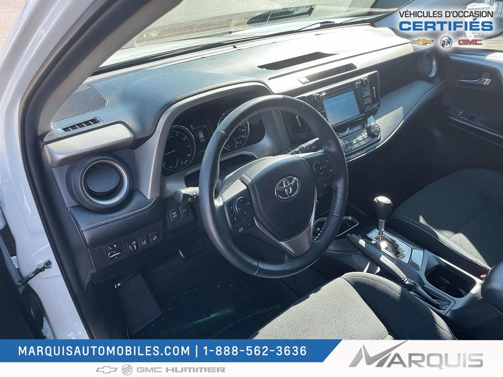 2018 Toyota RAV4 in Matane, Quebec - 9 - w1024h768px