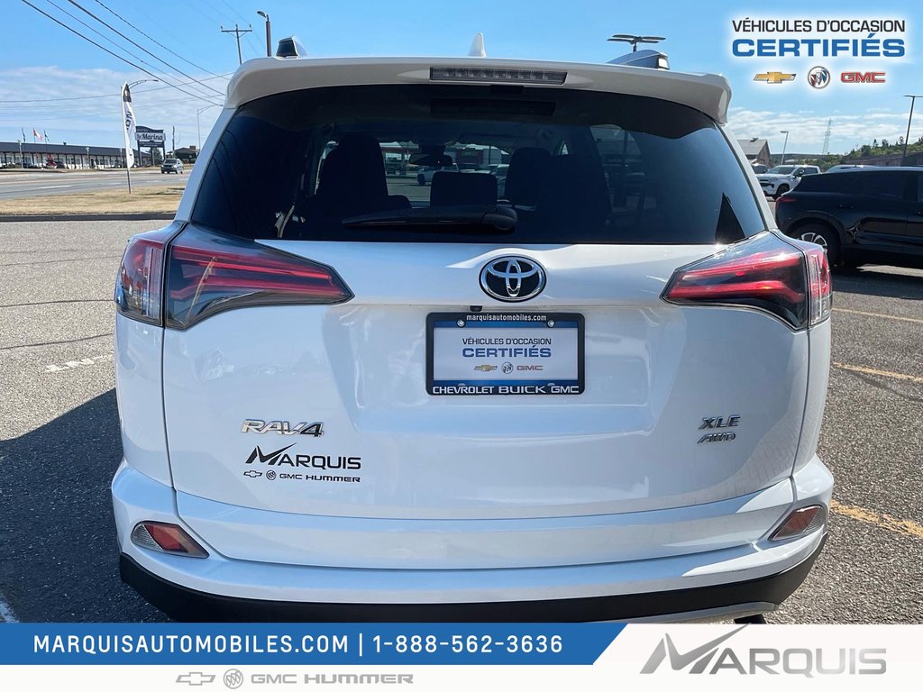 2018 Toyota RAV4 in Matane, Quebec - 4 - w1024h768px