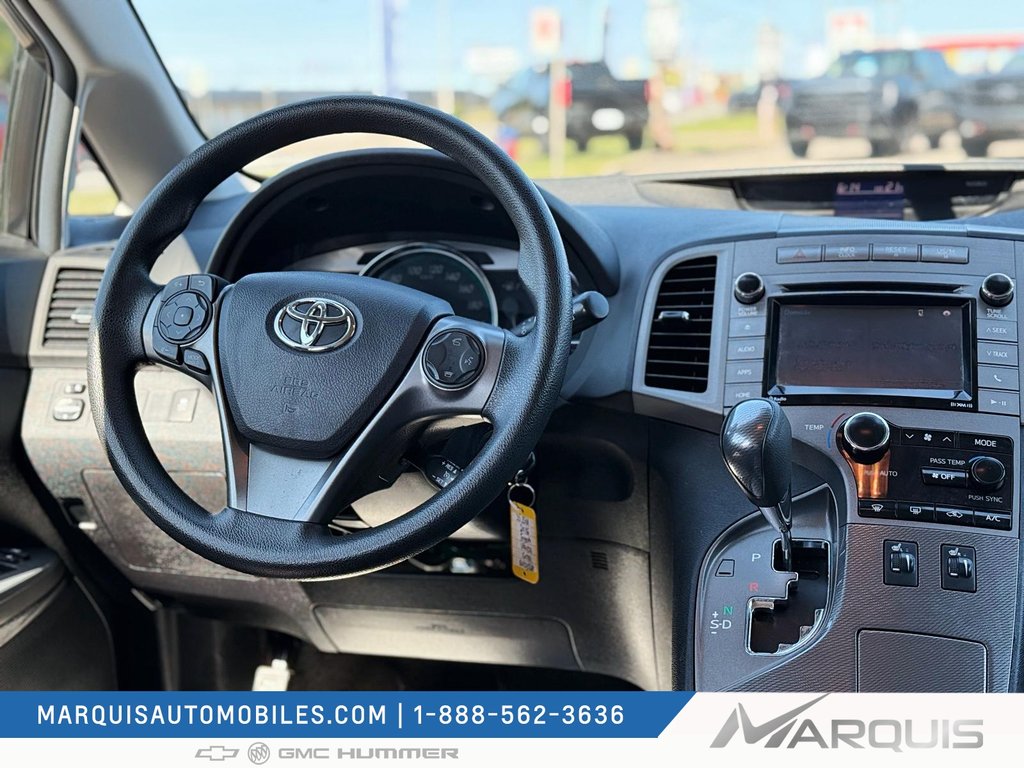 Toyota Venza  2016 à Matane, Québec - 8 - w1024h768px