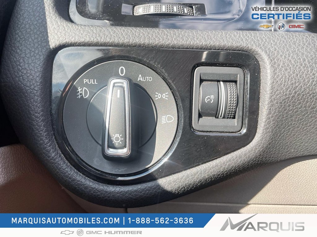 2016 Volkswagen Golf in Matane, Quebec - 10 - w1024h768px