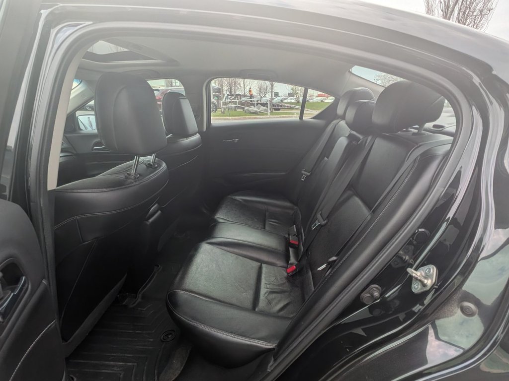 2014 Acura ILX Dynamic w/Navi Pkg in Boucherville, Quebec - 10 - w1024h768px