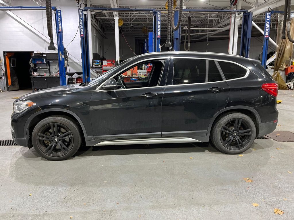 BMW X1 XDrive28i, BAS KM, TOIT 2019 à Boucherville, Québec - 3 - w1024h768px