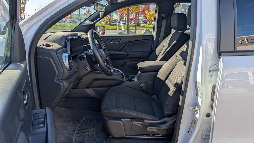 Chevrolet Colorado 4WD LT 310HP, AUCUN ACCIDENT, UN PROPRIO, BAS KM 2024 à Boucherville, Québec - 15 - w1024h768px