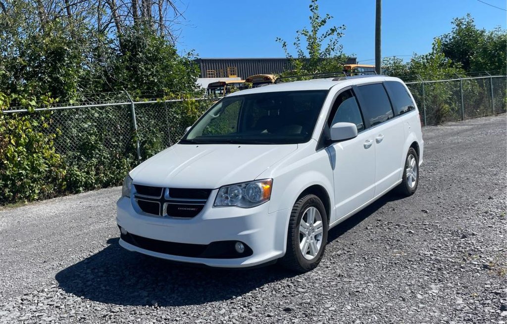 2020 Dodge Grand Caravan Crew Plus, CUIR, DVD, BAS KM in Boucherville, Quebec - 1 - w1024h768px