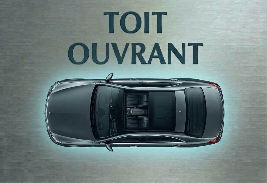 2023 Honda CR-V Hybrid Touring AWD, AUCUN ACCIDENT, SIÈGES CHAUFFANTS in Boucherville, Quebec - 7 - w1024h768px