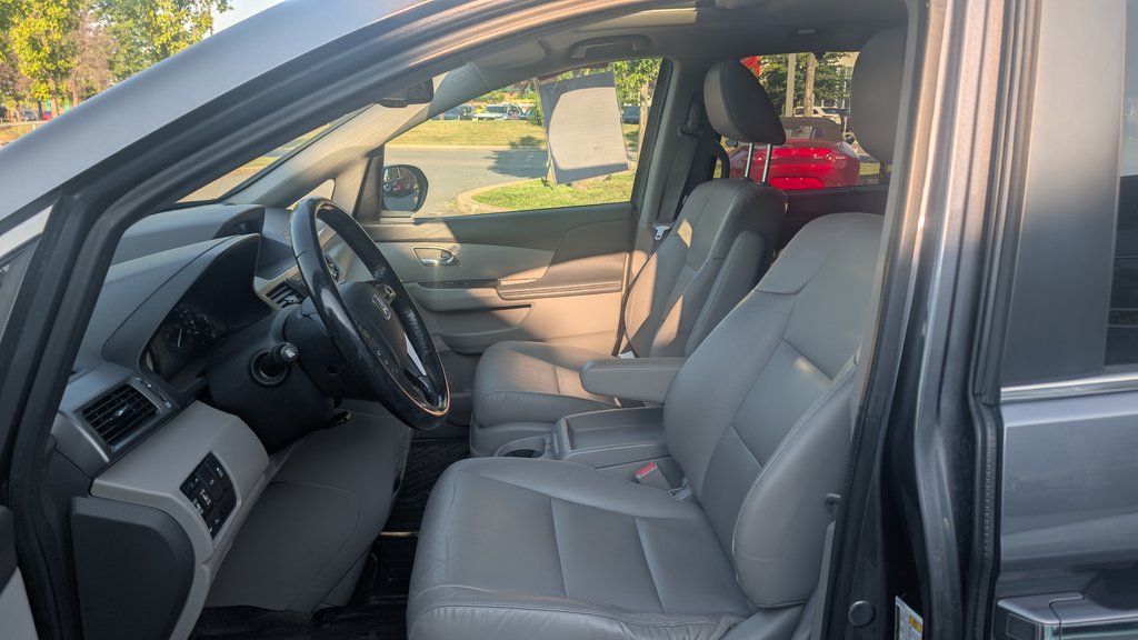 2016 Honda Odyssey EX-L, TOUJOURS ENTRETENU CHEZ HONDA in Boucherville, Quebec - 5 - w1024h768px