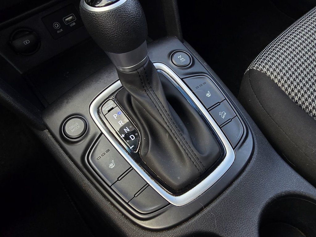 2021 Hyundai Kona Essential AWD CAMERA in Boucherville, Quebec - 27 - w1024h768px