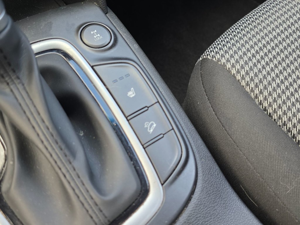 2021 Hyundai Kona Essential AWD CAMERA in Boucherville, Quebec - 29 - w1024h768px