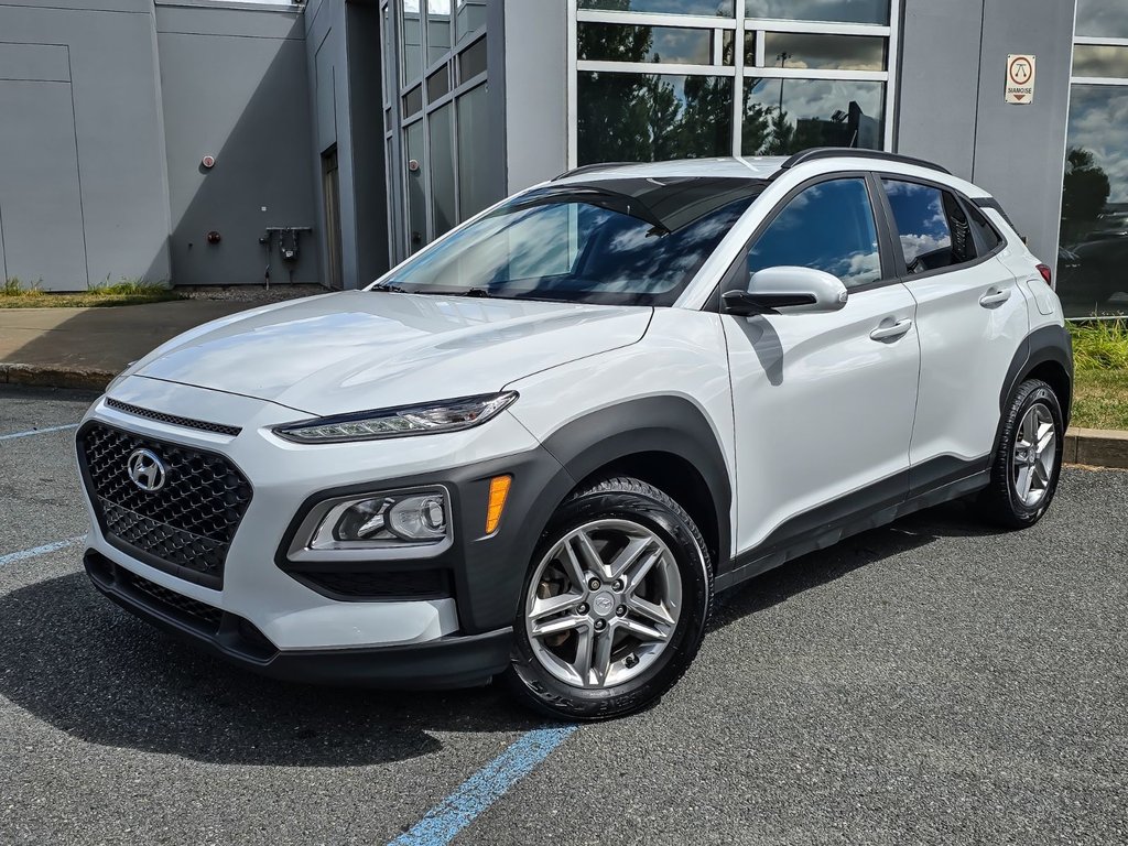 2021 Hyundai Kona Essential AWD CAMERA in Boucherville, Quebec - 1 - w1024h768px