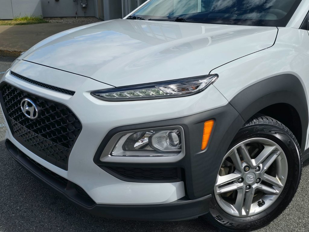 2021 Hyundai Kona Essential AWD CAMERA in Boucherville, Quebec - 3 - w1024h768px