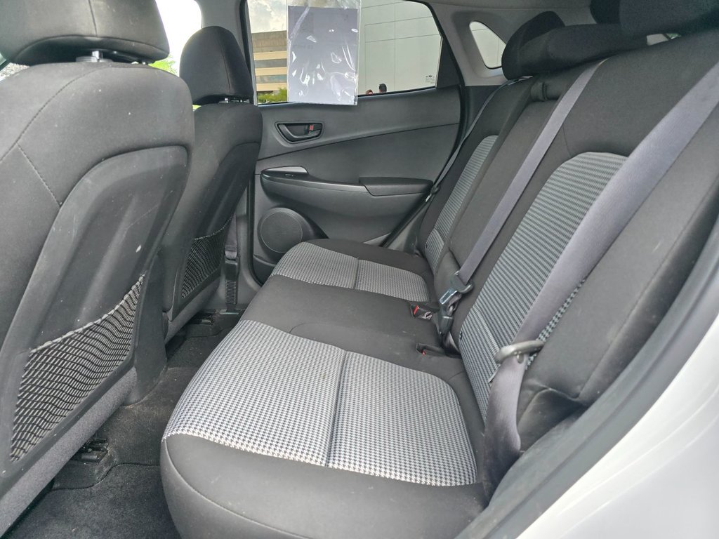 2021 Hyundai Kona Essential AWD CAMERA in Boucherville, Quebec - 32 - w1024h768px