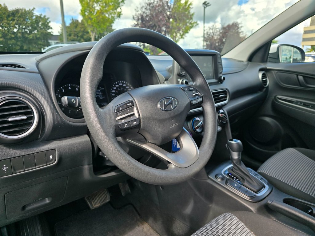 2021 Hyundai Kona Essential AWD CAMERA in Boucherville, Quebec - 18 - w1024h768px