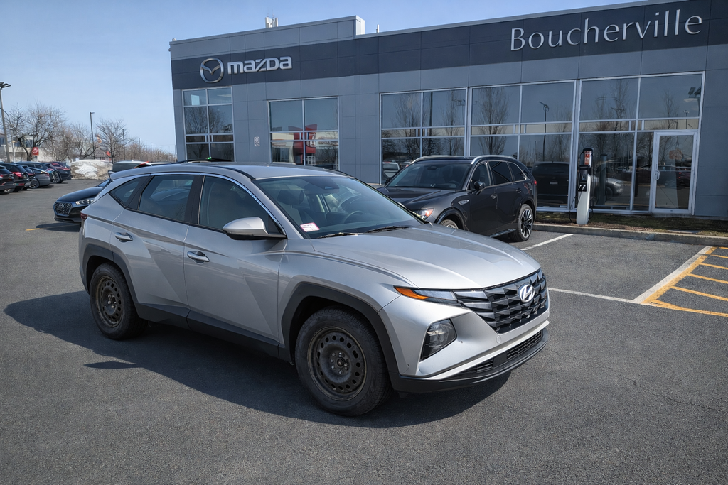 2023 Hyundai Tucson ESSENTIAL 8 PNEUS JAMAIS ACCIDENTÉ GARANTIE in Boucherville, Quebec - 1 - w1024h768px