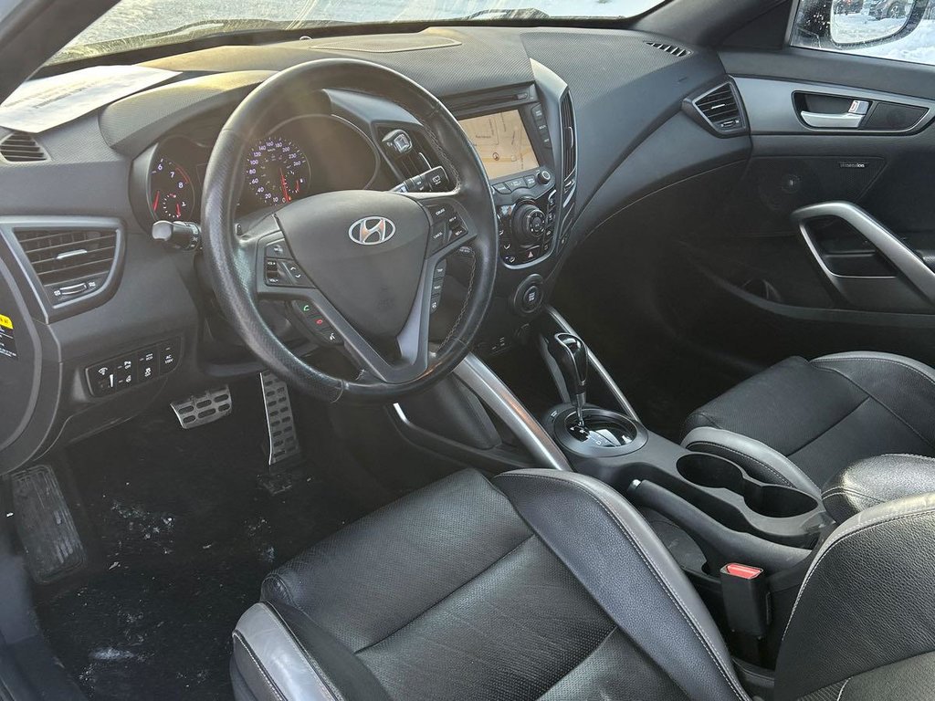 2016 Hyundai Veloster Turbo, NAV, TOIT, CUIR in Boucherville, Quebec - 18 - w1024h768px