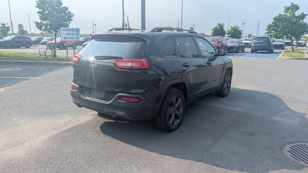 2016 Jeep Cherokee 75th Anniversaire, 4X4, TOIT in Boucherville, Quebec - 10 - w1024h768px