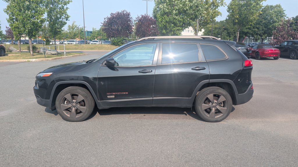 2016 Jeep Cherokee 75th Anniversaire, 4X4, TOIT in Boucherville, Quebec - 7 - w1024h768px