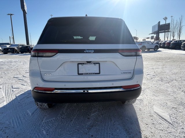 2023 Jeep Grand Cherokee Laredo, TOIT, GARANTIE in Boucherville, Quebec - 10 - w1024h768px