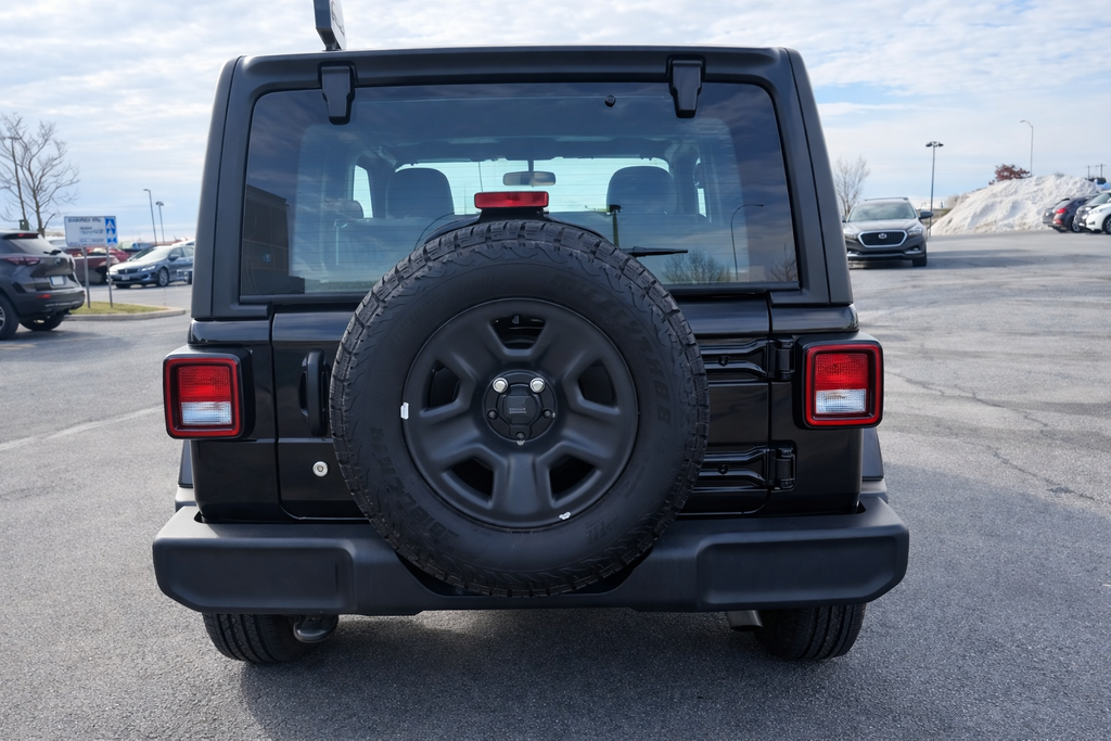 Jeep Wrangler Sport,AUT, AIR, TRÈS BAS KM 2024 à Boucherville, Québec - 9 - w1024h768px