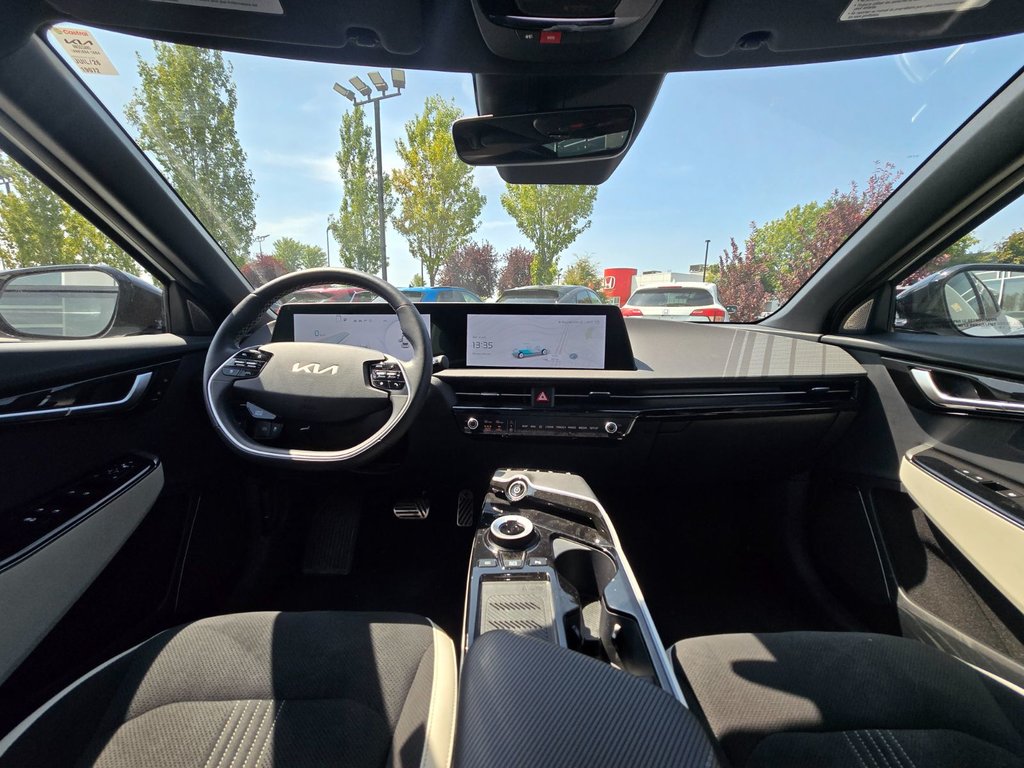 2024 Kia EV6 GT-LINE 2 /AWD /SUEDE /TOIT in Boucherville, Quebec - 17 - w1024h768px