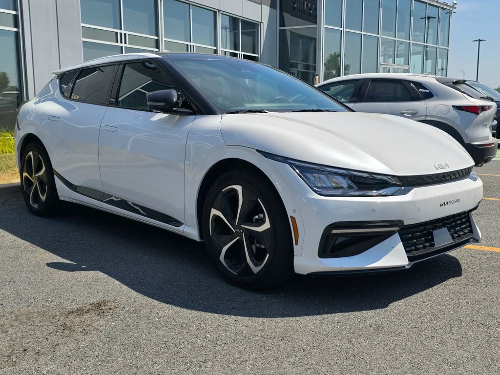 2024 Kia EV6 GT-LINE 2 /AWD /SUEDE /TOIT in Boucherville, Quebec - 12 - w1024h768px
