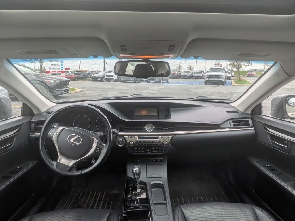 2014 Lexus ES 350 ES350 V6 CUIR TOIT OUVRANT ENTREE SANS CLE in Boucherville, Quebec - 10 - w1024h768px