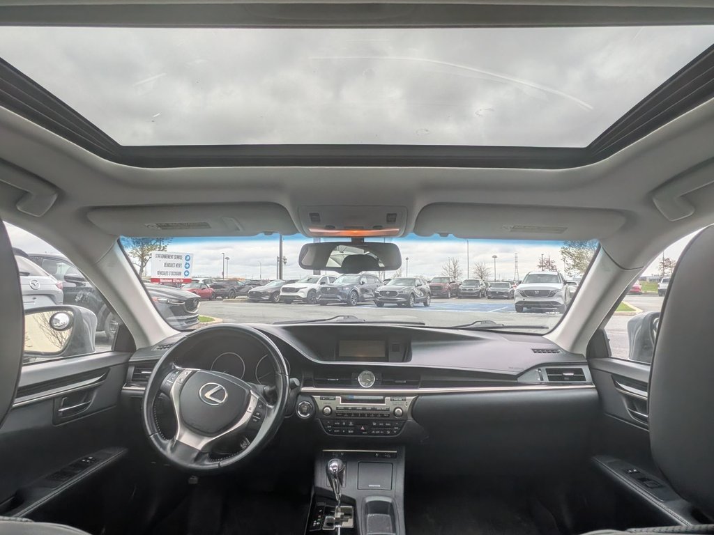 2014 Lexus ES 350 ES350 V6 CUIR TOIT OUVRANT ENTREE SANS CLE in Boucherville, Quebec - 11 - w1024h768px