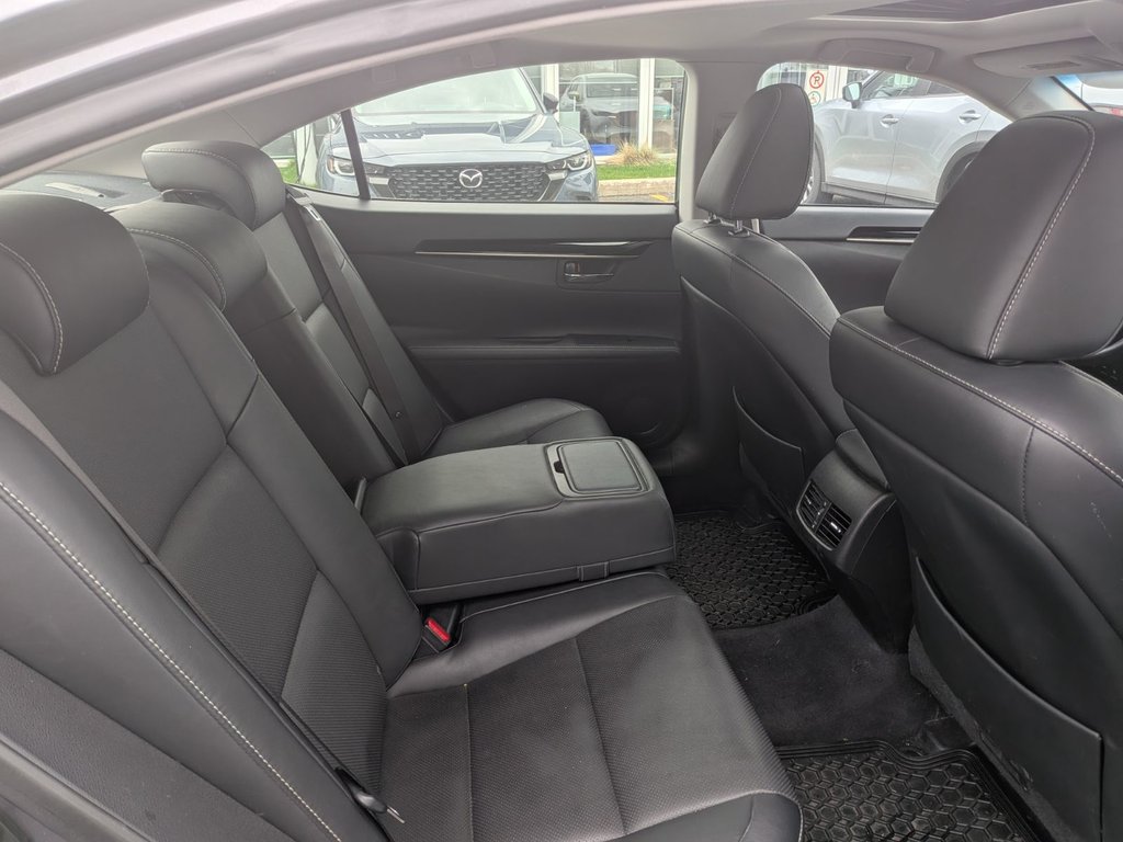 2014 Lexus ES 350 ES350 V6 CUIR TOIT OUVRANT ENTREE SANS CLE in Boucherville, Quebec - 12 - w1024h768px