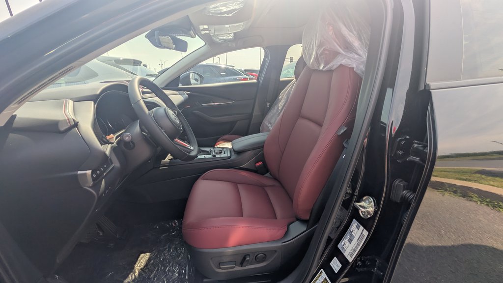 Mazda CX-30 GT 2026 à Boucherville, Québec - 2 - w1024h768px