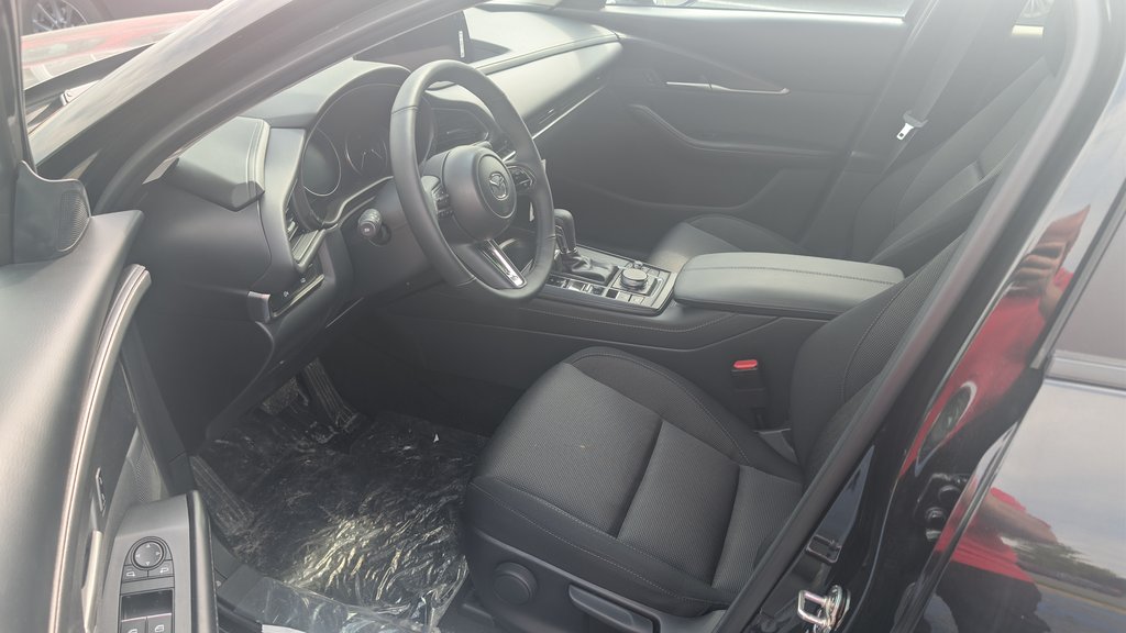 2026 Mazda CX-30 GS in Boucherville, Quebec - 3 - w1024h768px
