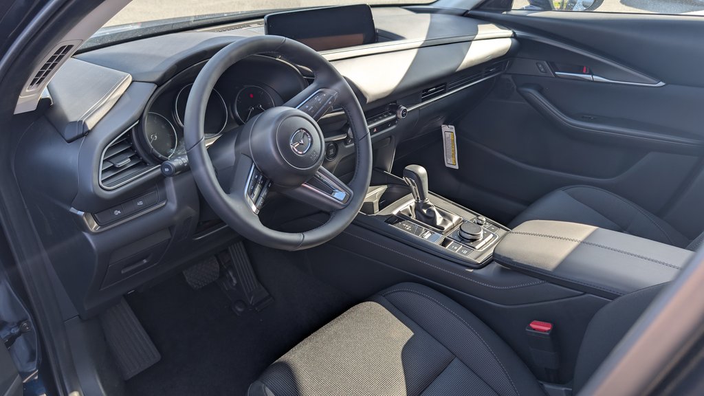 2026 Mazda CX-30 GS in Boucherville, Quebec - 2 - w1024h768px