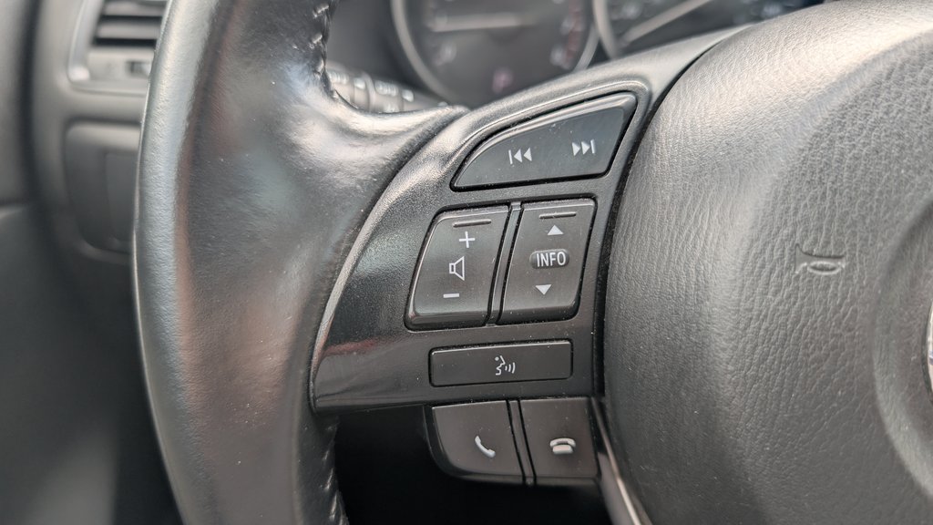 2015 Mazda CX-5 GT AWD, BAS KM, CUIR, TOIT in Boucherville, Quebec - 24 - w1024h768px